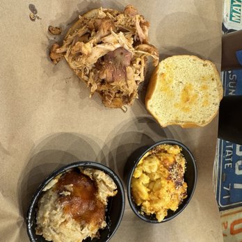 Mission BBQ - Pulled chicken with Mac & cheese and cheesy potatoes - Barbeque Near Me - Doral, Florida Mission BBQ - Pulled chicken with Mac & cheese and cheesy potatoes - Barbeque Near Me - Doral, Florida