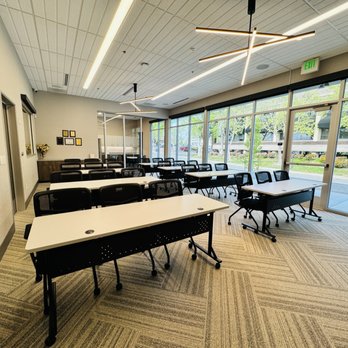 Ash Vasanthan, DDS, MS - Perio Specialist - A lecture hall and classroom to educate fellow professionals in dentistry and dental hygiene professions. - Periodontists Near Me - Roseville, California Ash Vasanthan, DDS, MS - Perio Specialist - A lecture hall and classroom to educate fellow professionals in dentistry and dental hygiene professions. - Periodontists Near Me - Roseville, California