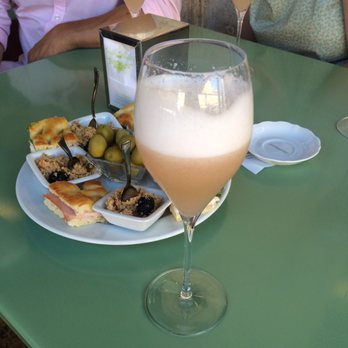 Cafe Meletti - Peachiest Bellini I've ever had. Incredible. - Cafes Near Me - Ascoli Piceno, AP