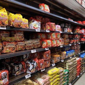 H Mart - Kaka’ako - Grocery Near Me - Honolulu, Hawaii