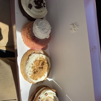 Crumbl - Dublin - Bakeries Near Me - Dublin, California