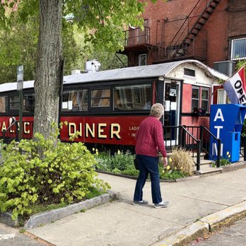 Palace Diner - Breakfast & Brunch Near Me - Biddeford, Maine