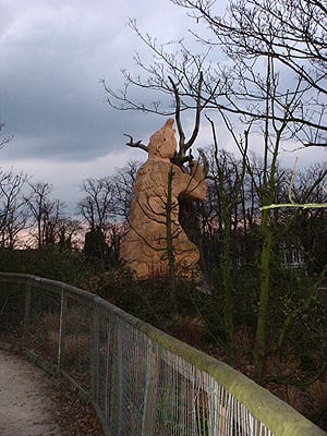 Crystal Palace Dinosaurs by null