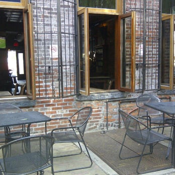 L.I.C. Bar - Bars Near Me - Long Island City, New York
