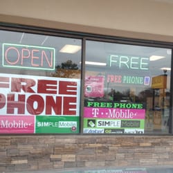 A-1 Check Cashing 11 - Free phone offered by the phone kiosk inside