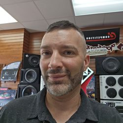 Bill's Barber Shop - The finest line up and fade you will ever see!