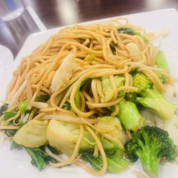 Happy Bee Kitchen - 1505. Mixed Vegetable Chow Mein - Chinese Near Me - Artesia, California