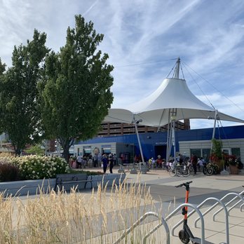 RiverWalk - Concession, sweet treats, bar, and restrooms. - Parks Near Me - Detroit, Michigan RiverWalk - Concession, sweet treats, bar, and restrooms. - Parks Near Me - Detroit, Michigan