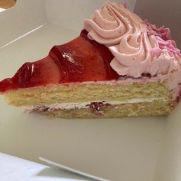 Strawberries and Cream Slice Strawberries and Cream Slice