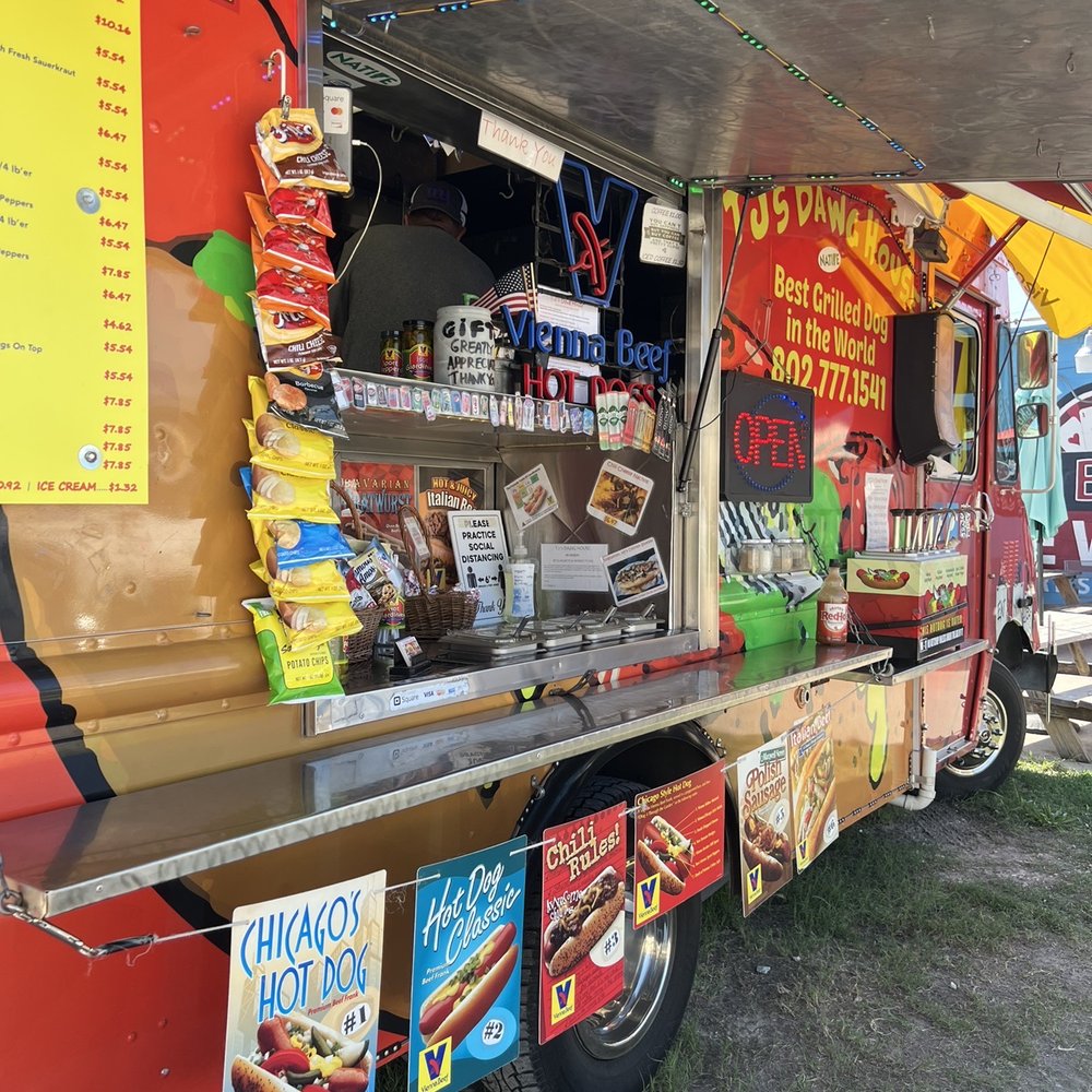 TJ's Dawg House - Truck - Hot Dogs Near Me - Richardson, Texas
