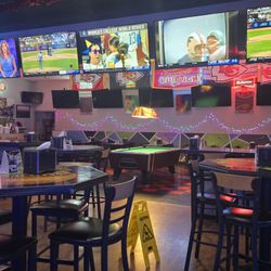 MadHouse Bar & Grill