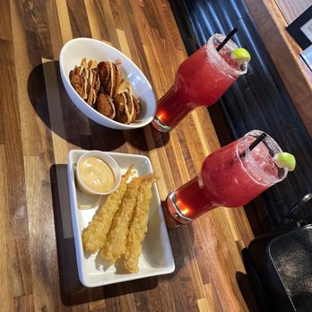 F The Bar - Shrimp tempura and jalapeño poppers. - Cocktail Bars Near Me - Las Vegas, Nevada F The Bar - Shrimp tempura and jalapeño poppers. - Cocktail Bars Near Me - Las Vegas, Nevada