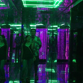 The Amazing Mirror Maze - Inside the maze - Challenge Courses Near Me - San Antonio, Texas The Amazing Mirror Maze - Inside the maze - Challenge Courses Near Me - San Antonio, Texas