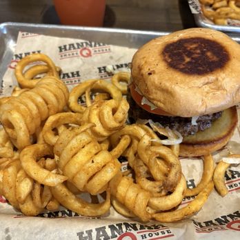 Hannah Q Smokehouse - Barbeque Near Me - Baton Rouge, Louisiana