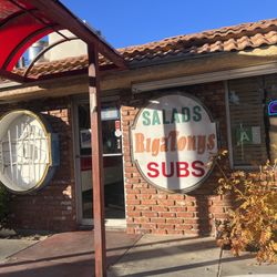 RigaTony’s Pizza & Pasta - Outside patio