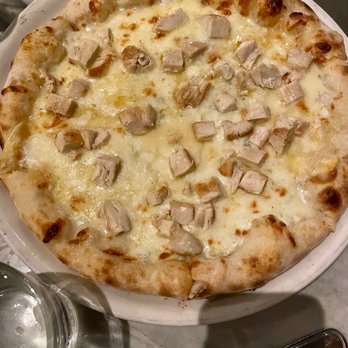 Monello - 4 frommage pizza with chicken - Italian Near Me - San Diego, California Monello - 4 frommage pizza with chicken - Italian Near Me - San Diego, California