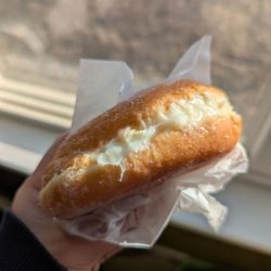 Panderia Monterrey - Donut with creme