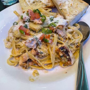 Downtown Aquarium - Cajun chicken alfredo - Museums Near Me - Denver, Colorado Downtown Aquarium - Cajun chicken alfredo - Museums Near Me - Denver, Colorado