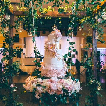 Zoe's Bakery - 5-tier front wedding cake - Bakeries Near Me - Covington, Louisiana
