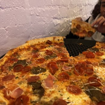 Good Pie - Brooklyn Quality Meat Pie - 16 inch- 8 slices - Pizza Near Me - Las Vegas, Nevada Good Pie - Brooklyn Quality Meat Pie - 16 inch- 8 slices - Pizza Near Me - Las Vegas, Nevada
