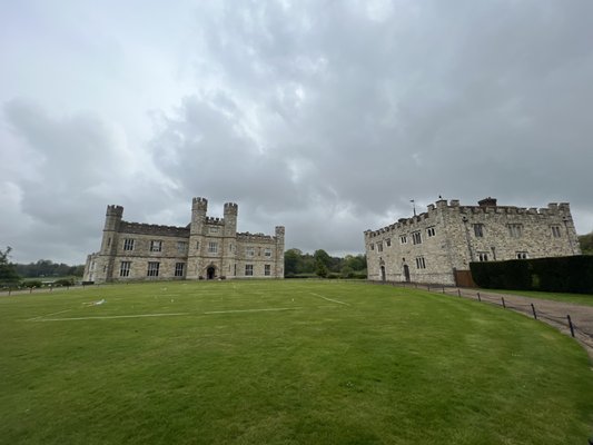 Leeds Castle by null