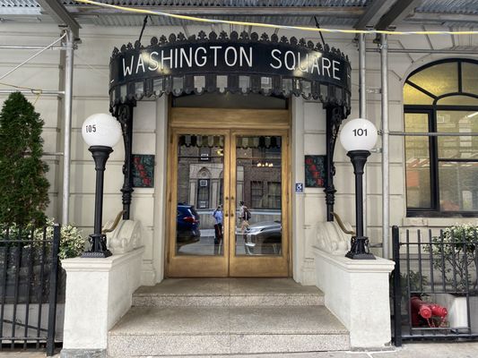 Washington Square Hotel by null