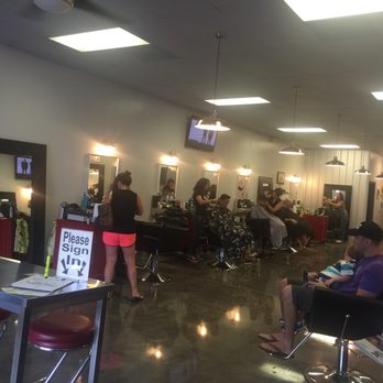Rigby's Barber Shop - Gets busy on Saturdays with family's coming and going! - Barbers Near Me - Westchase, Florida