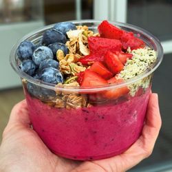 Peak Press Juicery - Dragonberry Smoothie Bowl