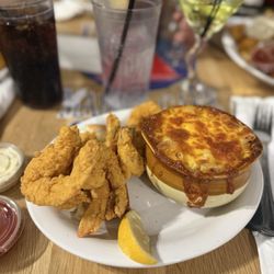 Phil's Marina Cafe