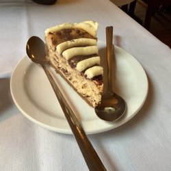 Cooper's Landing Inn & Traveler's Tavern - Cinnamon Roll Cheesecake