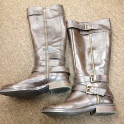 Fashion bizarre consignment store