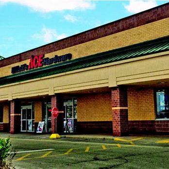 Elliott Ace Hardware - Hardware Stores Near Me - Pewaukee, Wisconsin