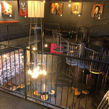 Ninkasi - L'intérieur - Bars Near Me - Quebec City, Quebec Ninkasi - L'intérieur - Bars Near Me - Quebec City, Quebec