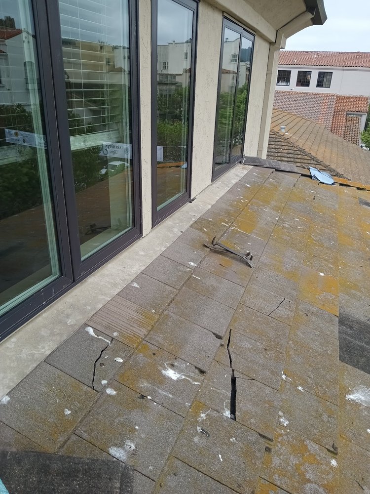 Slide of Rick's Roof & Gutter Cleaning Service