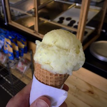 Icecycle Creamery - The PINEAPPLE JALAPEÑO SORBET was deliciously refreshing. It began with a light piña colada taste, and ended with a spicy kick. Yum! - Ice Cream & Frozen Yogurt Near Me - Reno, Nevada