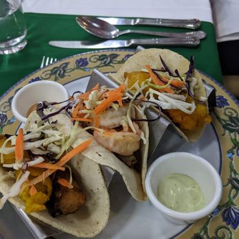 Riu Palace Peninsula - tacos from Mexican restaurant for dinner. Mexican restaurant and Steakhouse were the best restaurants imho. - Hotels Near Me - Cancún, ROO