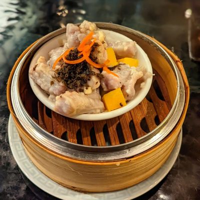 Mott 32 Vancouver by null