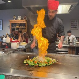 Jonathan, Shira Soni Chef/Cook Awesome Food awesome Service and Awesome Show.