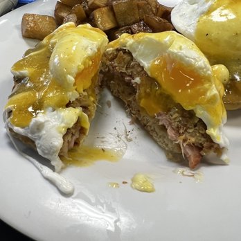 Suncoast Cafe - Crabby Eggs Benny - Breakfast & Brunch Near Me - Venice, Florida Suncoast Cafe - Crabby Eggs Benny - Breakfast & Brunch Near Me - Venice, Florida