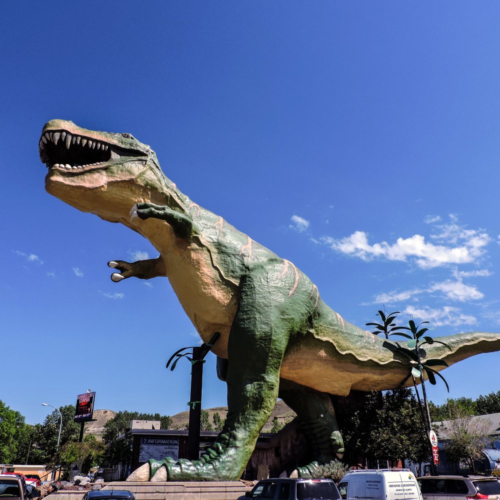 World's Largest Dinosaur - Local Flavor Near Me - Drumheller, Alberta