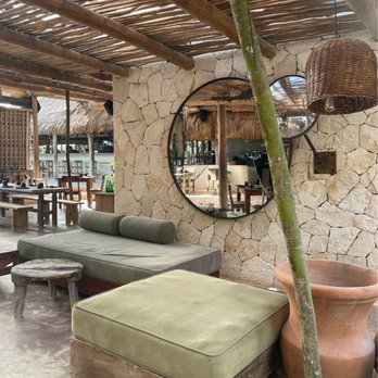 Papaya Playa Hotel - Eating area - Restaurants Near Me - Tulum, ROO Papaya Playa Hotel - Eating area - Restaurants Near Me - Tulum, ROO