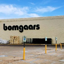 Bomgaars