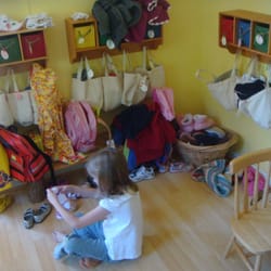 Seedlings Preschool - Entrance & cubbies