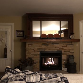J Patrick House & Inn - Small but comfy room with a fire place as a nice touch - Hotels Near Me - Cambria, California J Patrick House & Inn - Small but comfy room with a fire place as a nice touch - Hotels Near Me - Cambria, California
