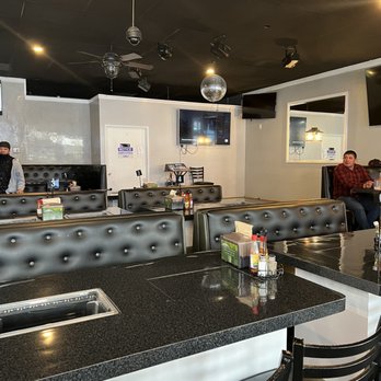 Mariscos El Kaliman - Dining room - Mexican Near Me - Hesperia, California Mariscos El Kaliman - Dining room - Mexican Near Me - Hesperia, California