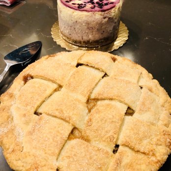 Elle's Belles - a pie and a cake - Bakeries Near Me - Bozeman, Montana