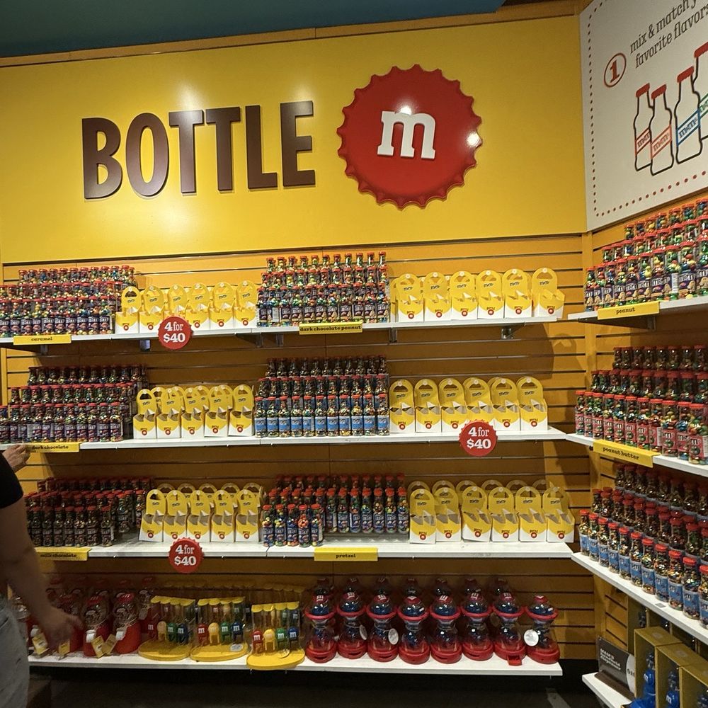 M&M'S World - Chocolatiers & Shops Near Me - Las Vegas, Nevada M&M'S World - Chocolatiers & Shops Near Me - Las Vegas, Nevada