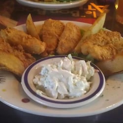 White Lion Cafe - Mahi-mahi dippers with steak fries on a bed of lettuce with homemade coleslaw!!!