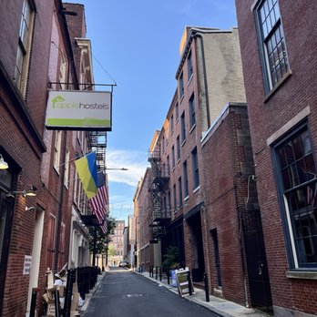 Apple Hostels - Hostels Near Me - Philadelphia, Pennsylvania Apple Hostels - Hostels Near Me - Philadelphia, Pennsylvania