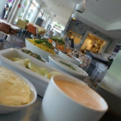 Eat & Meet